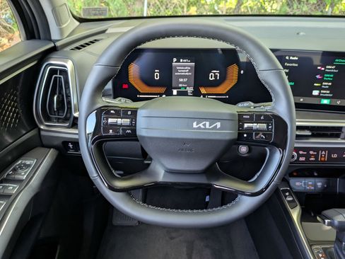 New 2026 Kia Sorento S w/ S Panoramic Sunroof Package image 18