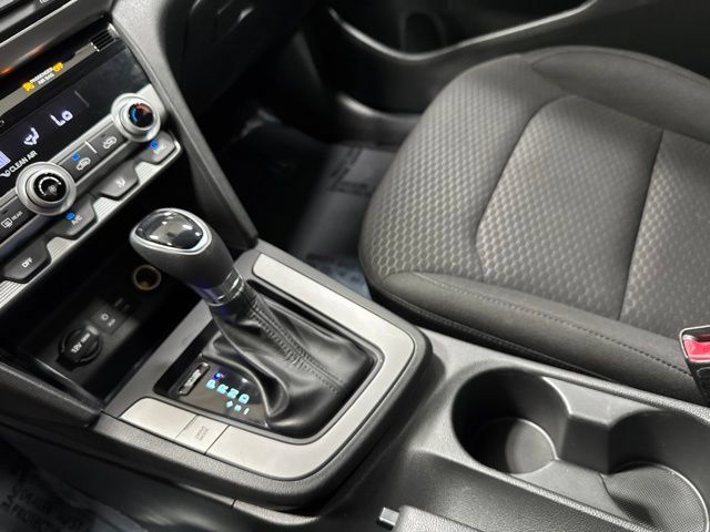 Used 2020 Hyundai Elantra SE w/ Cargo Package (C1) FWD image 19