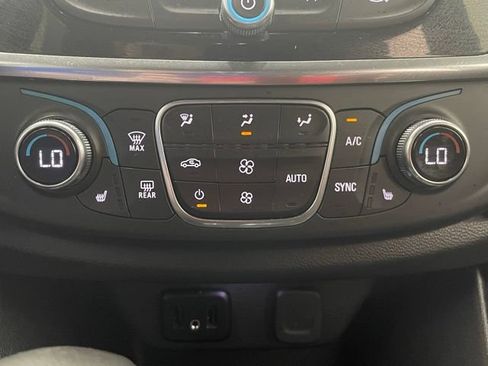 Certified 2023 Chevrolet Traverse LT AWD/4WD image 6