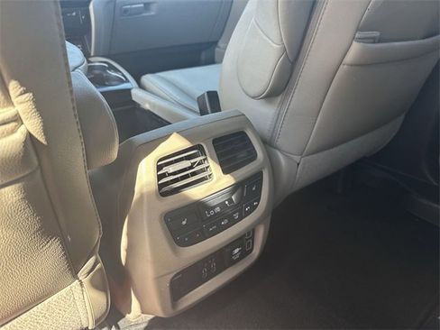 Used 2019 Honda Pilot Touring image 20