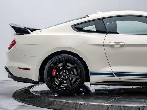 Used 2020 Ford Mustang Shelby GT350R w/ GT350R Equipment Group 920A RWD image 27