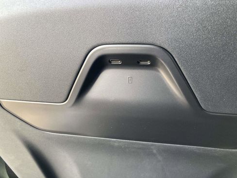 Certified 2024 Lincoln Nautilus Reserve w/ Equipment Group 202A image 20