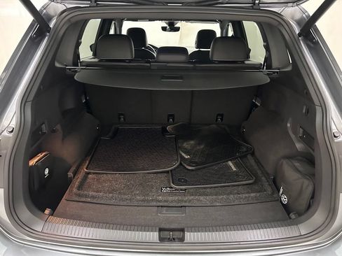 Used 2021 Volkswagen Tiguan SEL Premium R-Line AWD/4WD image 9