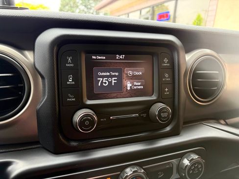 Used 2020 Jeep Wrangler Unlimited Sport S AWD/4WD image 20