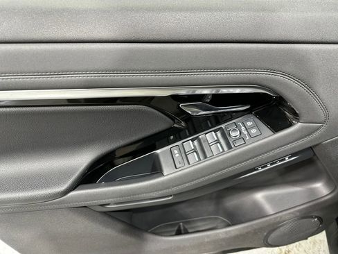 Used 2022 Land Rover Range Rover Evoque R-Dynamic S image 17