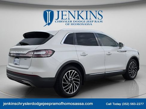 Used 2019 Lincoln Nautilus Reserve FWD image 4