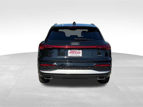 Used 2025 Audi Q5 Premium w/ Convenience Package AWD/4WD image 7