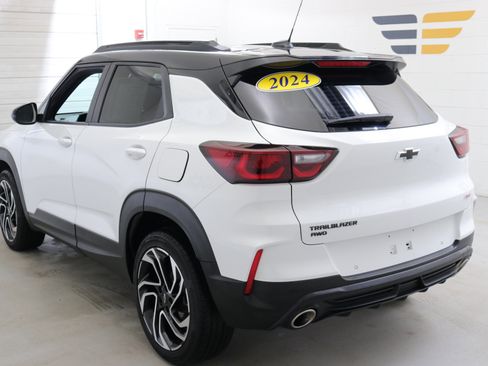 Certified 2024 Chevrolet TrailBlazer RS w/ Convenience Package image 6