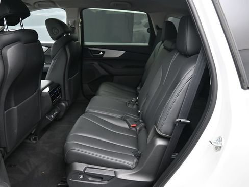 Used 2024 Acura MDX SH-AWD image 22