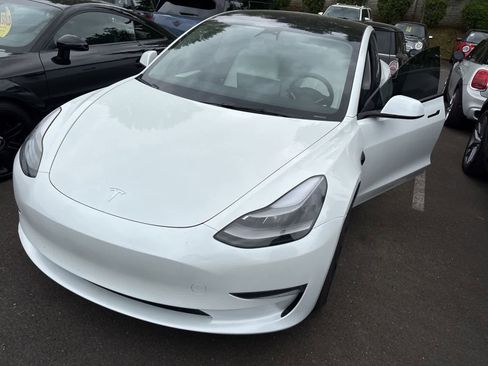 Used 2023 Tesla Model 3 Performance AWD/4WD image 1