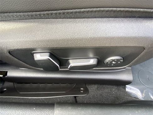 New 2025 BMW 330i xDrive Sedan w/ Premium Package image 12