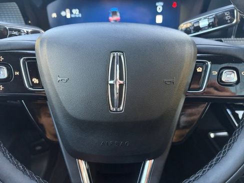 Used 2025 Lincoln Corsair FWD w/ Equipment Group 101A image 7