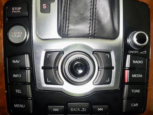 Used 2015 Audi Q7 3.0T Premium Plus image 26