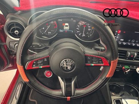 Used 2020 Alfa Romeo Giulia Quadrifoglio RWD image 21