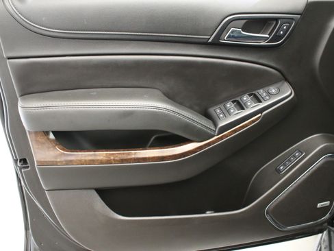 Used 2018 Chevrolet Tahoe LT w/ Luxury Package AWD/4WD image 20