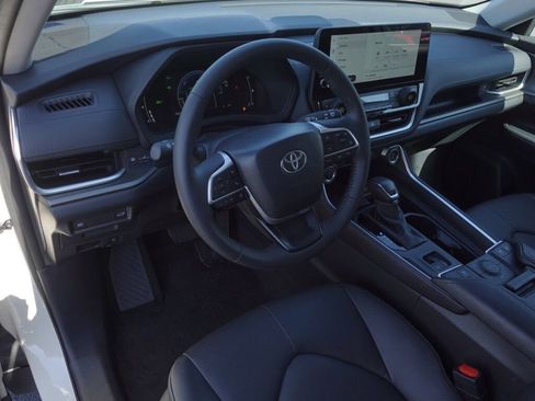 Certified 2024 Toyota Grand Highlander XLE image 10