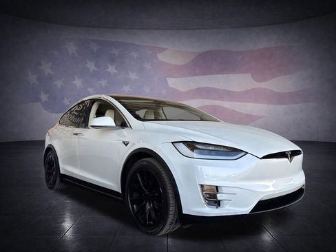 Used 2018 Tesla Model X 100D AWD/4WD image 7