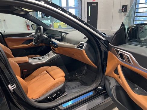 Used 2025 BMW i4 xDrive40i image 54