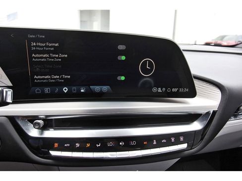 Certified 2024 Cadillac Lyriq Luxury RWD image 21