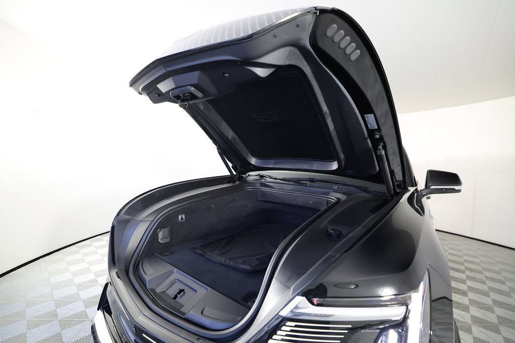 Used 2025 Cadillac Escalade IQ Luxury 2 w/ LPO, Premium Carpet Package AWD/4WD image 47