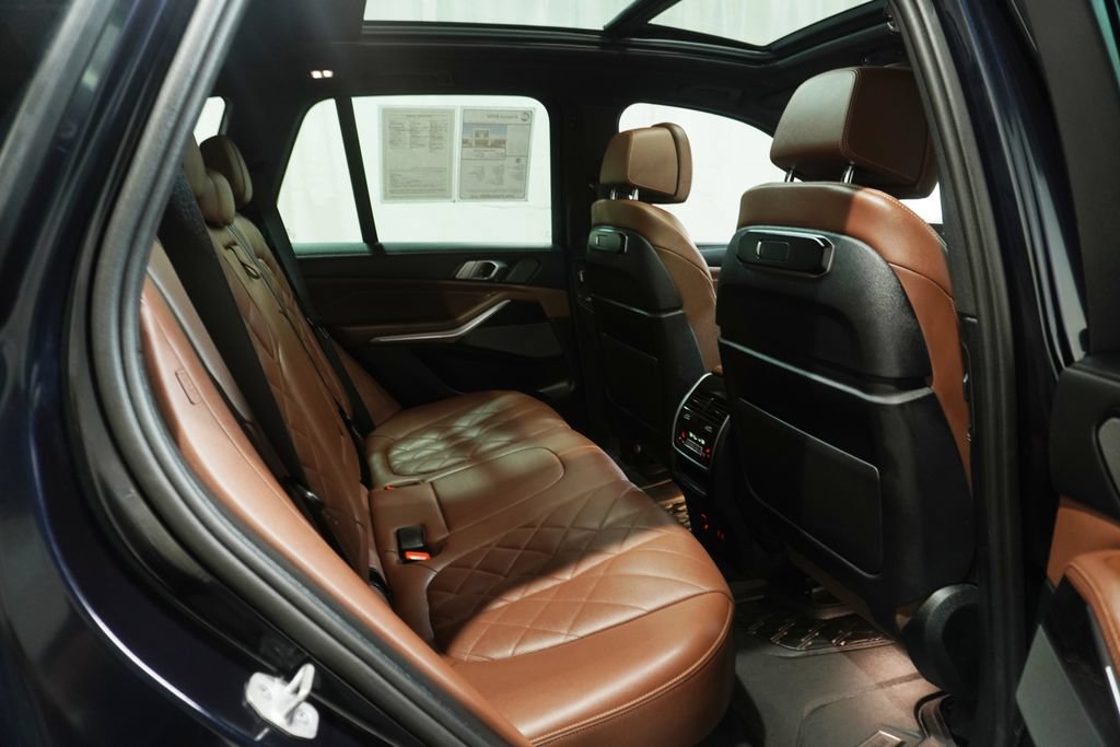 Used 2025 BMW X5 M60i w/ Climate Comfort Package AWD/4WD image 16