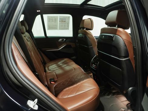 Used 2025 BMW X5 M60i w/ Climate Comfort Package AWD/4WD image 16