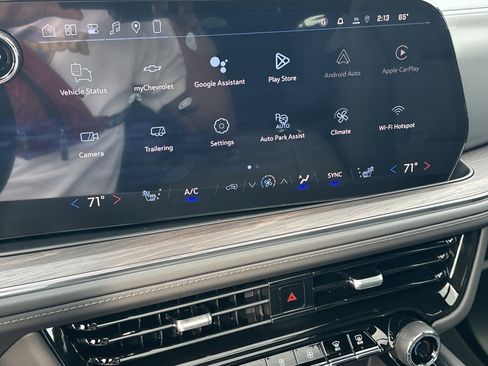 New 2026 Chevrolet Suburban Z71 image 31