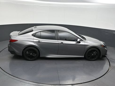 Used 2025 Toyota Camry SE FWD image 21