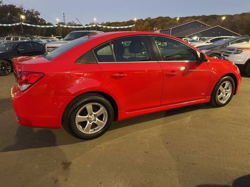 Used 2016 Chevrolet Cruze LT w/ Sun And Sound Package image 10