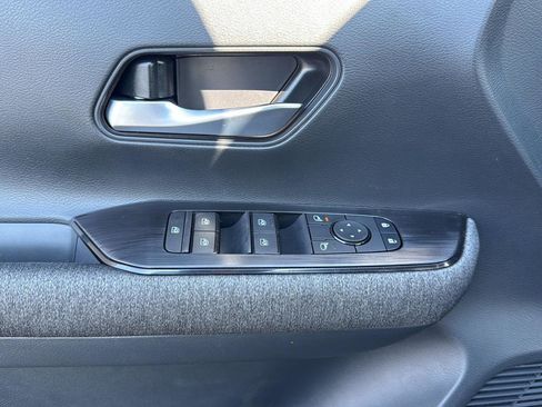 New 2026 Nissan Kicks SV image 9