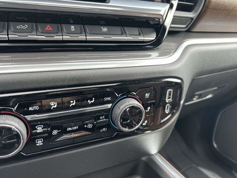 New 2026 Chevrolet Silverado 2500 High Country w/ High Country Premium Package AWD/4WD image 25