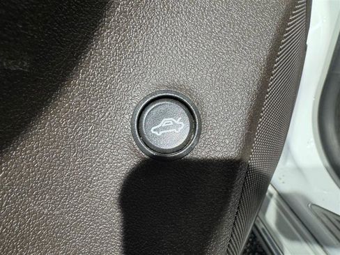 Used 2012 Chevrolet Malibu LT w/ Sunroof Package image 13