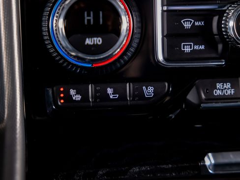 Used 2024 GMC Yukon XL Denali w/ Max Trailering Package image 19