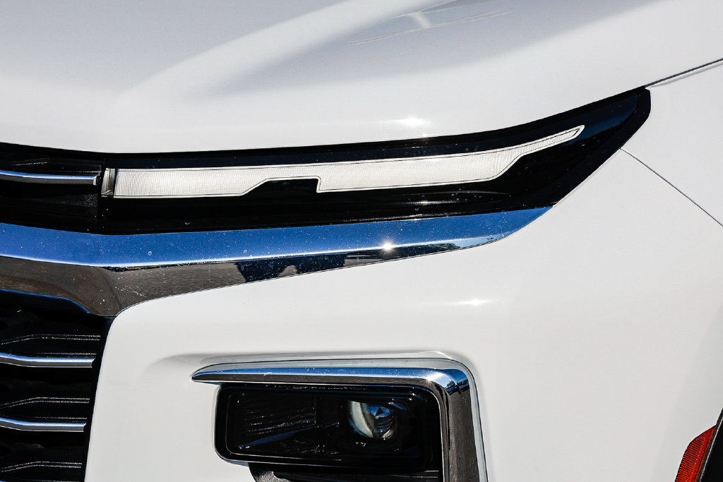 Used 2026 Chevrolet Traverse LT AWD/4WD image 8