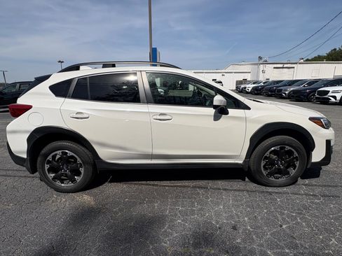 Used 2023 Subaru Crosstrek 2.0i Premium AWD/4WD image 4