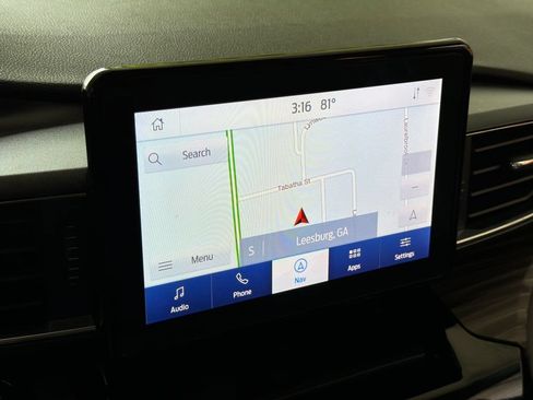 Used 2021 Ford Explorer Limited w/ Equipment Group 301A RWD image 7