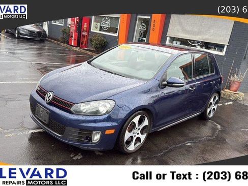 Used 2013 Volkswagen Golf 4-Door FWD image 3