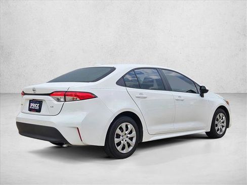 Used 2024 Toyota Corolla LE FWD image 5