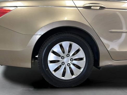 Used 2010 Honda Accord LX image 30