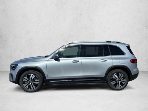 New 2026 Mercedes-Benz GLB 250 4MATIC image 8