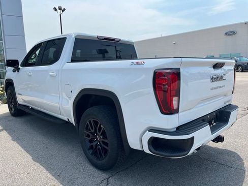 Used 2023 GMC Sierra 1500 Elevation w/ Preferred Package AWD/4WD image 2