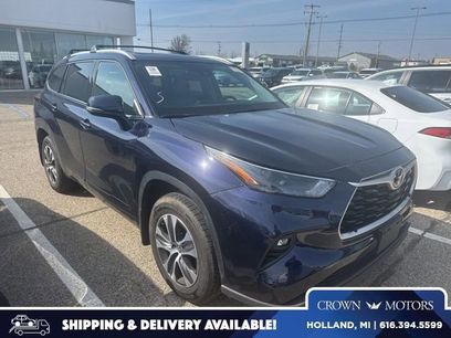 Used 2022 Toyota Highlander XLE