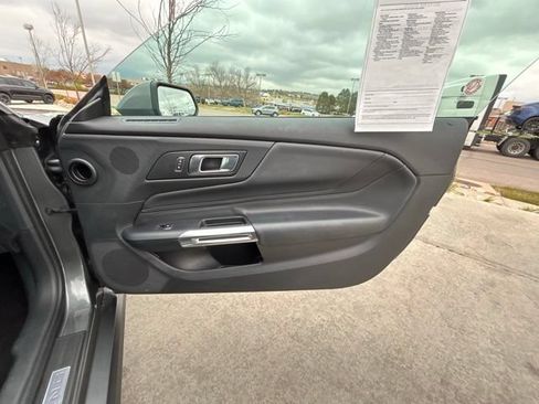 Used 2025 Ford Mustang Premium RWD image 17