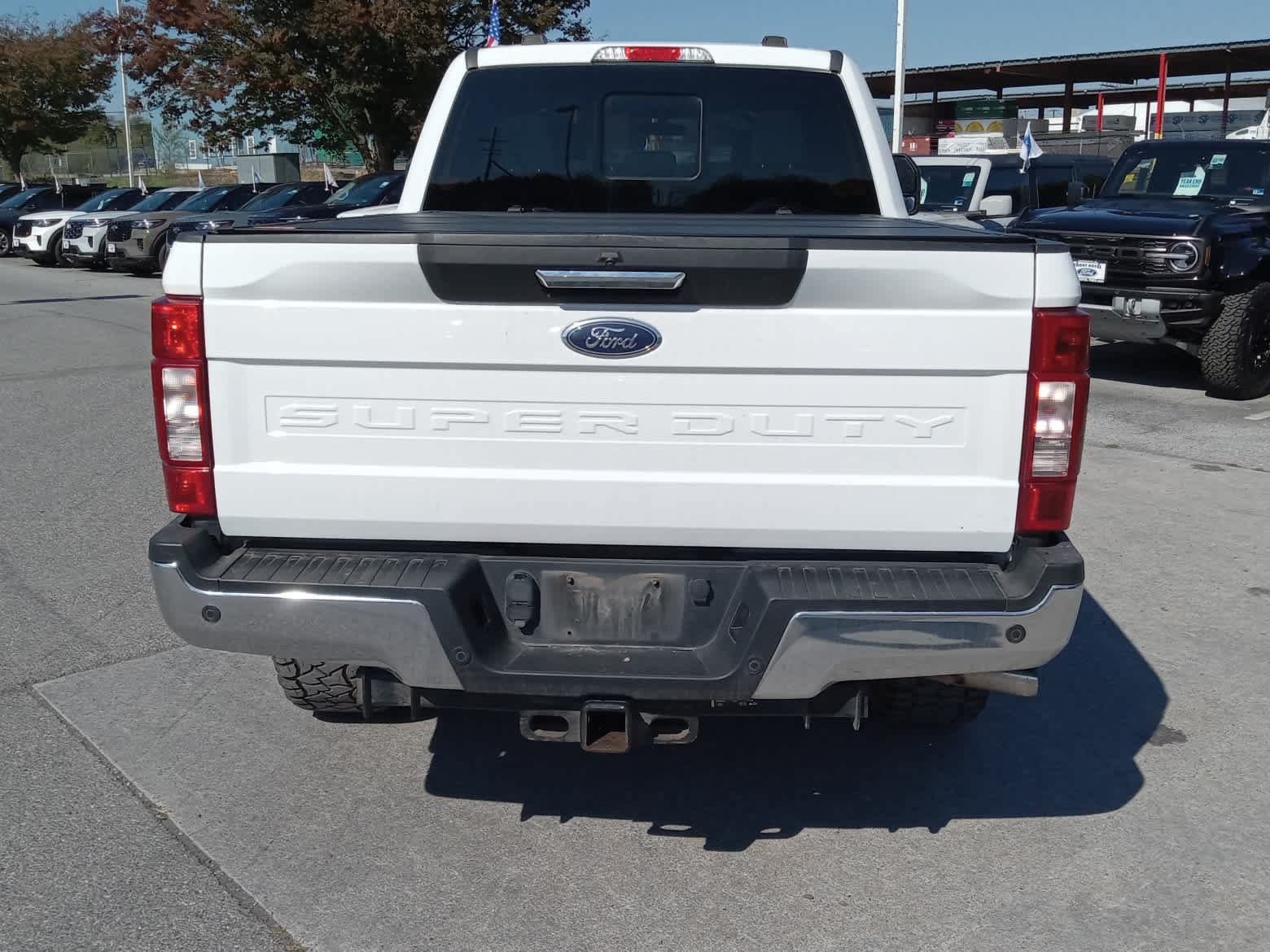 Used 2022 Ford F250 XLT w/ XLT Premium Package AWD/4WD image 6