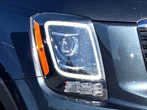 Used 2022 Kia Telluride S image 24
