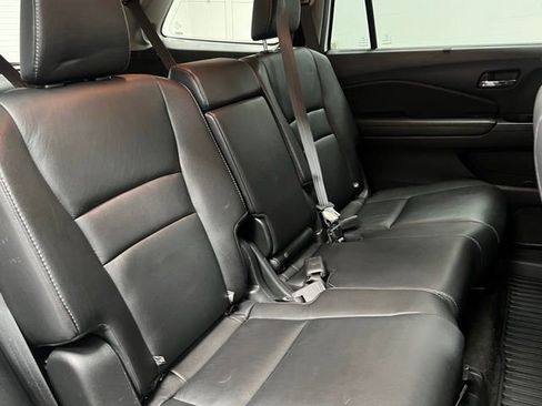 Used 2017 Honda Pilot Touring image 58