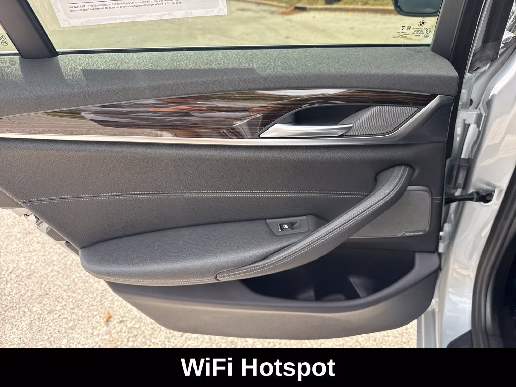 Used 2018 BMW 540i xDrive AWD/4WD image 27