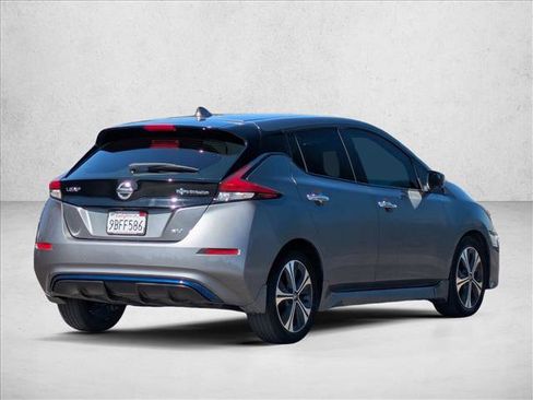Used 2022 Nissan Leaf SV image 5