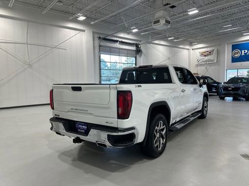 Used 2023 GMC Sierra 1500 SLT w/ SLT Premium Plus Package AWD/4WD image 9