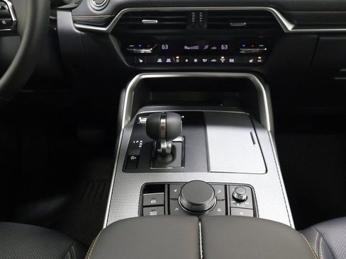 New 2025 MAZDA CX-90 3.3 Turbo w/ Preferred Package AWD/4WD image 19